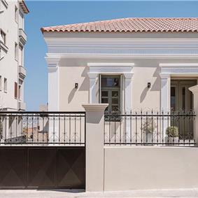 5 bedroom villa with indoor and outdoor pool in Chania town, sleeps 10